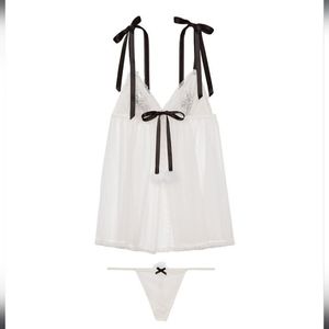 Victoria's Secret Snowflake Embellished Babydoll Set